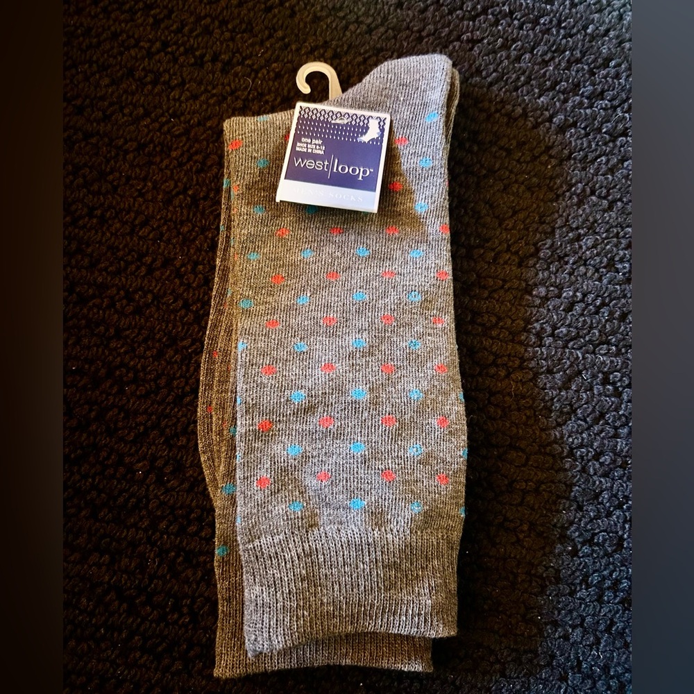 West Loop Gray Polka Dot Men's Socks 🧦